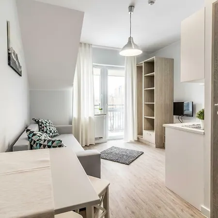 Apartman Novomiejska 17 *