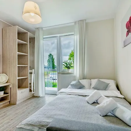 Novomiejska 17